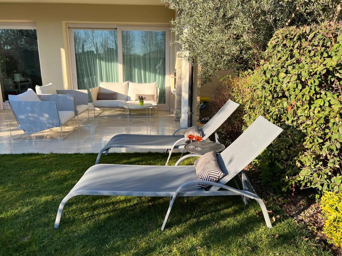 Paganini Suites And Apartments Sirmione Bagian luar foto