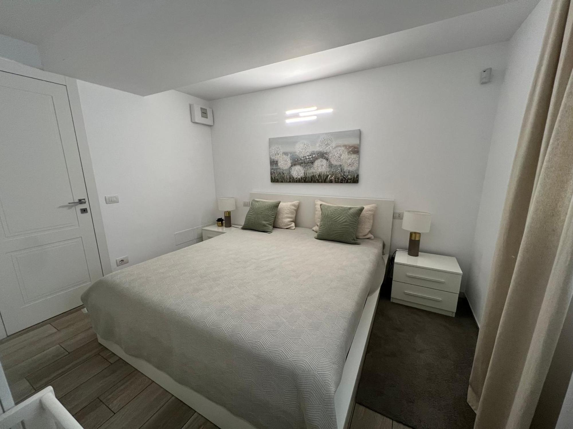 Paganini Suites And Apartments Sirmione Ruang foto