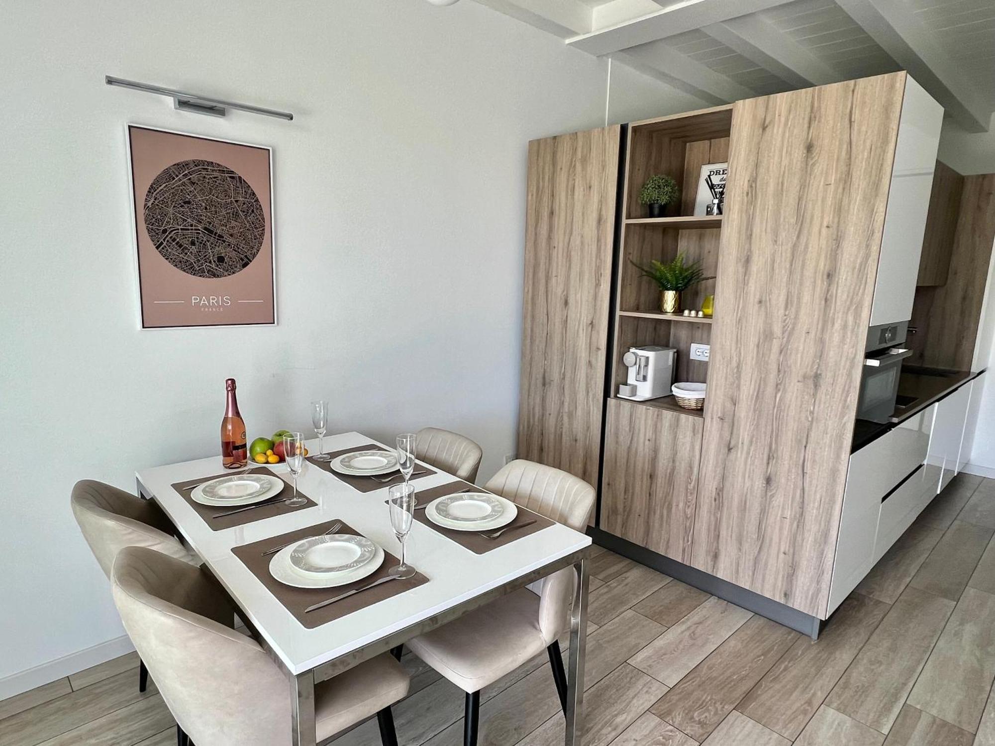 Paganini Suites And Apartments Sirmione Ruang foto